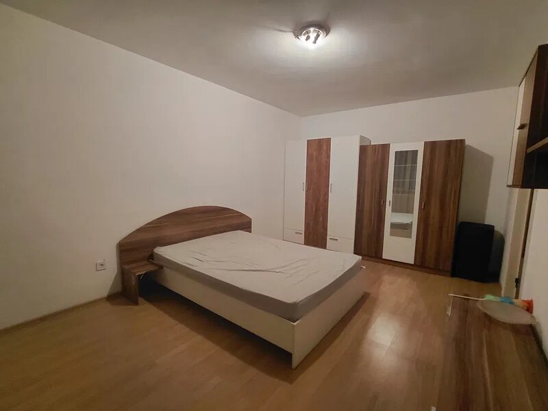 Obor, Colentina, stradal, Kaufland, 6 minute metrou,